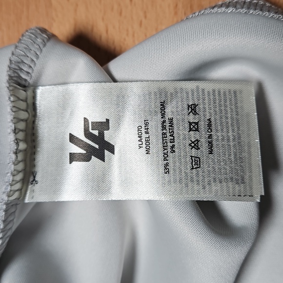 YoungLa Soft AF Short Sleeve Shirt Heathered Gray Medium - Picture 5 of 6